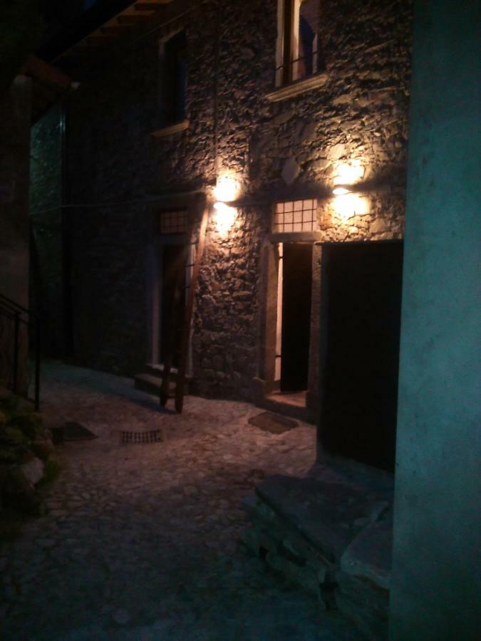Antica Calvasino Hotel Lezzeno Buitenkant foto
